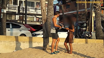 Pengalaman Anal Pertama Yang Gila Bareng Cewek Thailand Super Seksi