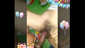 Màn đêm Và Người đàn Bà Hàng Xóm Gợi Cảm