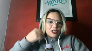 Menikmati Tante Vera, Ibu Temanku Yang Menggoda