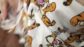 Bulu Lebat Di Selangkangan Pacarku Yang Filipina, Cantik Sekali Kan?
