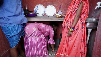 Keluarga Tiriku Dari India Yang Hot Di Dapur