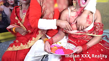 Pesta Holi India Yang Panas Dengan Adegan Ranjang Menggoda