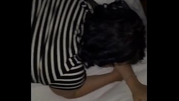Amateur Latina Yang Menggoda Dalam Posisi Doggy-style