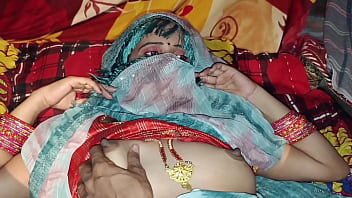 Bhabhi Cantik Yang Paling Panas Dalam Video Porno Hindi