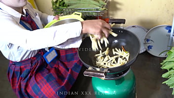 Adik Tiriku Yang Nakal Dan Menggoda Dari India