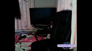 Gadis Asia Imut Menari Seksi Untukmu Secara Langsung!