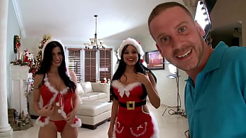 Spesial Natal Bubble Butt Bangbros Dengan Rebeca Linares Dan Abella Anderson Yang Menggoda