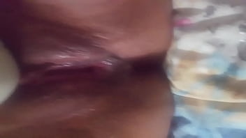 Ibu Latina Yang Panas Menggoyang Dengan Vibrator Kuat