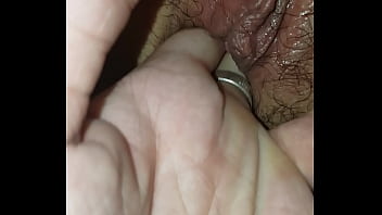 Menjilati Kontol Istri Yang Genit