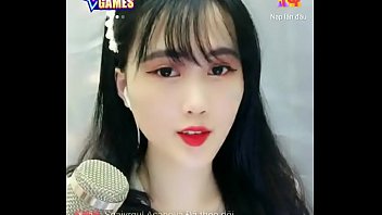 Si Cewek Seksi Asia Lagi Live Di Uplive, Bikin Pengen Nonton Terus