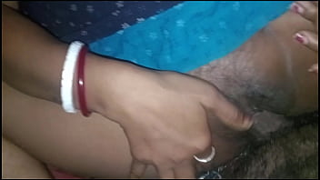 Suami Menggoda Istri Sendiri Saat Kerja Dari Rumah, Video Panas India Dengan Suara Hindi Yang Jelas
