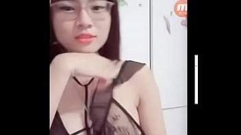 Bigo Berani 01 Oleh Idol Vietnam Si Manis Vân
