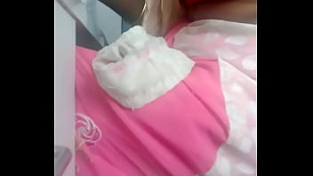 Pembantu Kantor Yang Menggoda