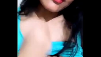 Gadis Desi Yang Menggoda