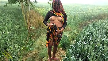 Gairah Di Alam Terbuka: Petualangan Seks Radhika Si Desi