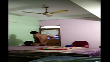 Pembantu India Yang Panas Dalam Adegan Intim