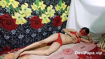 Desi Bhabhi Kurus Mainkan Memek Cebolnya Yang Licin Dengan Audio Hindi Panas