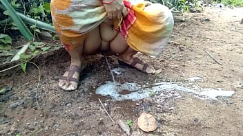 Tante Desi Pipis Di Alam Terbuka, Wajib Ditonton