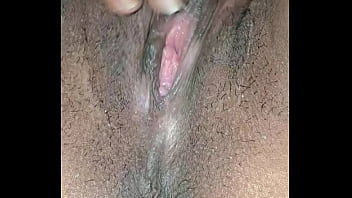 Alisha Bhabhi Yang Seksi Dengan Closeup Vagina Yang Menggoda