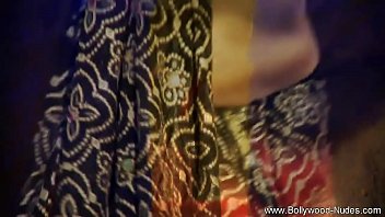 Gerakan Menggoda Dari India Yang Eksotis
