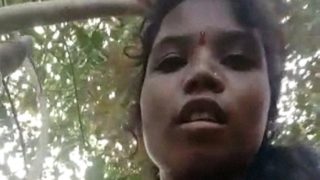 Pacar Desa Mengajakku Bercinta Di Alam Terbuka