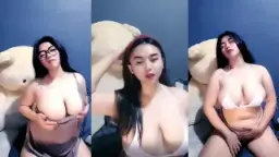 Tobrut Cantik Yang Binal Dan Menggoda Dengan Sensualitasnya