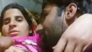 Video Mms Mengisap Payudara Gadis Punjabi