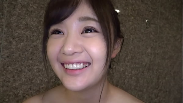 朗らかで可愛いおじコンjkは、エッチなことが大好きなドスケベ娘。おじさんとのセックスを想像しながら電マでオナる無垢で可愛い子。中出し、コスプレ、美女、制服、女子校生、素人。