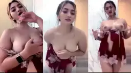 Zara Menggoda Dengan Payudara Basah Yang Menggairahkan