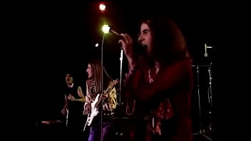 Scorpions Live 1977: Malam Panas Penuh Gaya Dan Energi