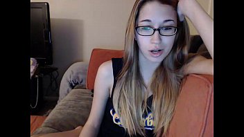 Alexxxcoal Yang Masih Remaja Bercinta Panas Di Webcam Live – Cek Di Find6.xyz