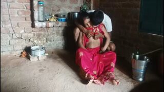 Devar Menggali Celah Basah Bhabhi Baru Dalam Film Biru India Yang Panas