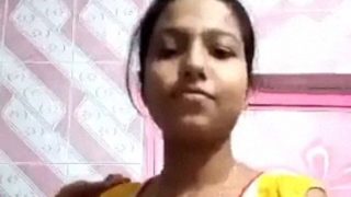 Gadis Bangladesh Menggoda Dengan Buka-bukaan Di Shopnohin
