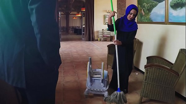 Pria Arab Terbongkar: Tukang Kebun Miskin Dapat Uang Ekstra Dari Bos Dengan Imbalan Seks
