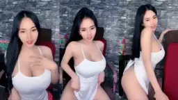 Lunna Celine, Si Toge Montok Yang Bikin Ngiler
