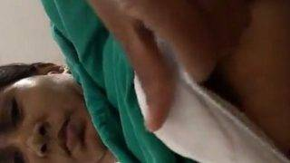 Tante Desi Nakal Pamer Tubuh Di Depan Kamera