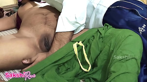 Kakak Tiriku Pakai Kamarku Untuk Bercinta Di Malam Hari
