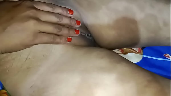 Desi Bhabhi Sangeet: Saree Uthate Hi Gaon Mein Chudai Ki Hardcore Dhun, Spasht Hindi Awaz