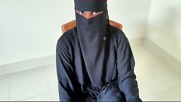 Pelacur Berjilbab Mengoceh Saat Digilir Di Kamarku