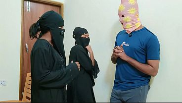 Goyang Pantat Besar Seksi Dua Saudariku Berhijab Sampai Lemas