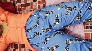 Gadis Desi Manis Diselamatkan Pacarnya, Panas Dan Menggoda