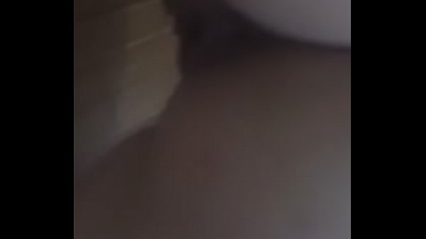 Em Gái Mông Căng Tròn Rên Rỉ Thảm Thiết Trong Tư Thế Doggy