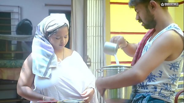 Desi Susu India Ngentot Bhabhi Gede Montok Gegara Ngiler Lihat Payudara Besar Dan Seksi (suara Hindi)