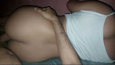 Mmm, Papi, Aku Suka Saat Kau Memelukku Dari Belakang Dan Merasakan Hangatmu Memenuhi Seluruh Tubuhku.