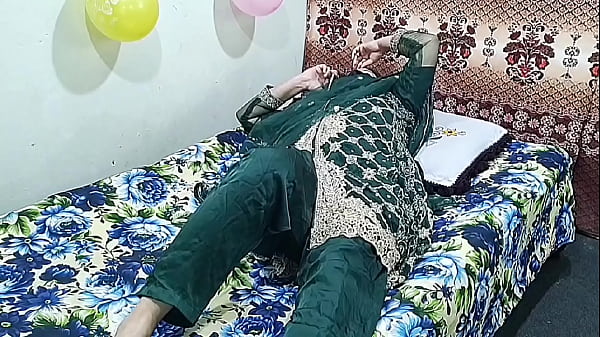 Wanita India Yang Sudah Menikah Memanggil Pemuda Muda Untuk Bercinta Kasar Dengan Suara Hindi Yang Menggoda