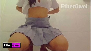 Binibining Estudyanteng Pinay, Labis-labis Ang Pagtulo Ng Kanyang Basang-basang Puki