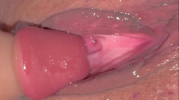 Bocil Pink Basah: 320 Hari Setelah Keperawanannya Hilang.