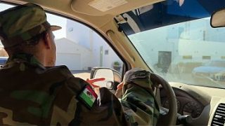 Tundukkan Dirimu Ke Interpol