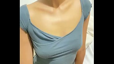 Gadis Filipina Mungil 5’0″ Yang Kutemui Di Jalan Langsung Mau Ngentot Dan Ngehis Kontolku