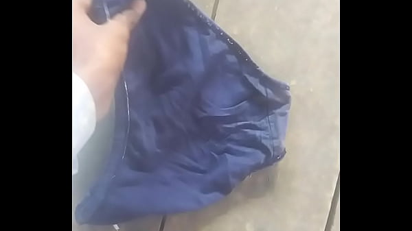 Desi Tante Montok Yang Menggoda Dan Bergairah
